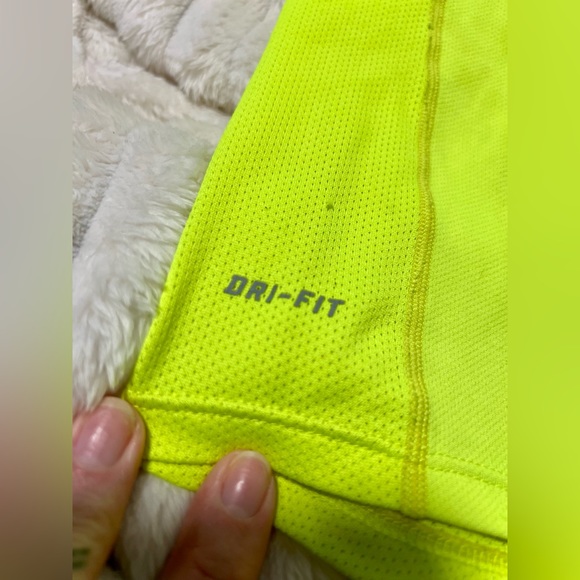 Nike Dri-Fit High Visibility Running Tank *See Photos - Picture 3 of 7